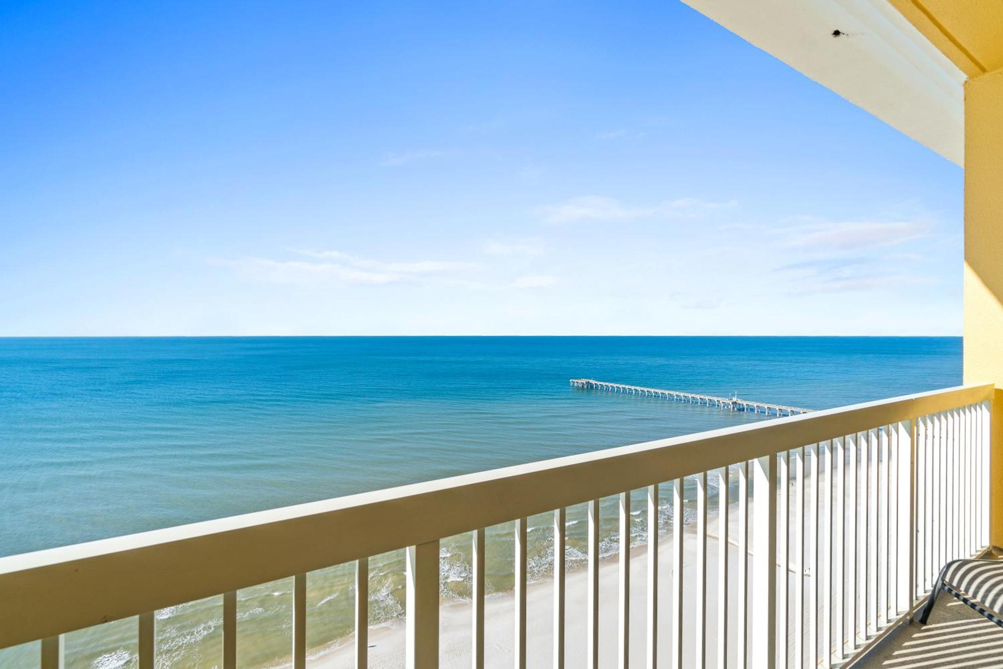 Calypso Beach Resort & Towers By Panhandle Getaways Panama City Beach Rum bild