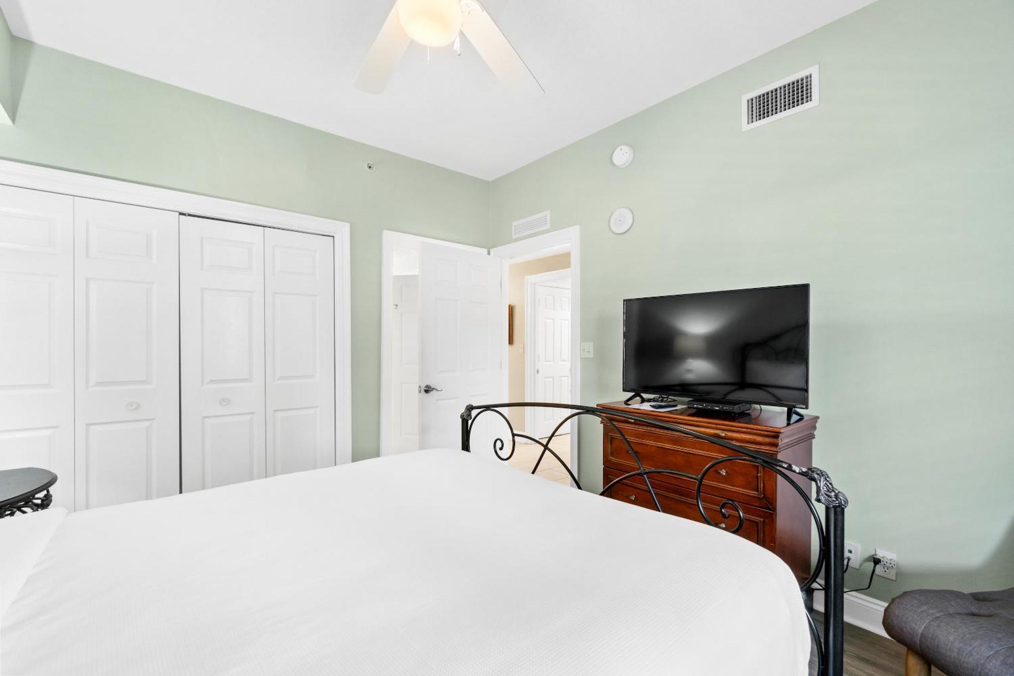 Calypso Beach Resort & Towers By Panhandle Getaways Panama City Beach Rum bild