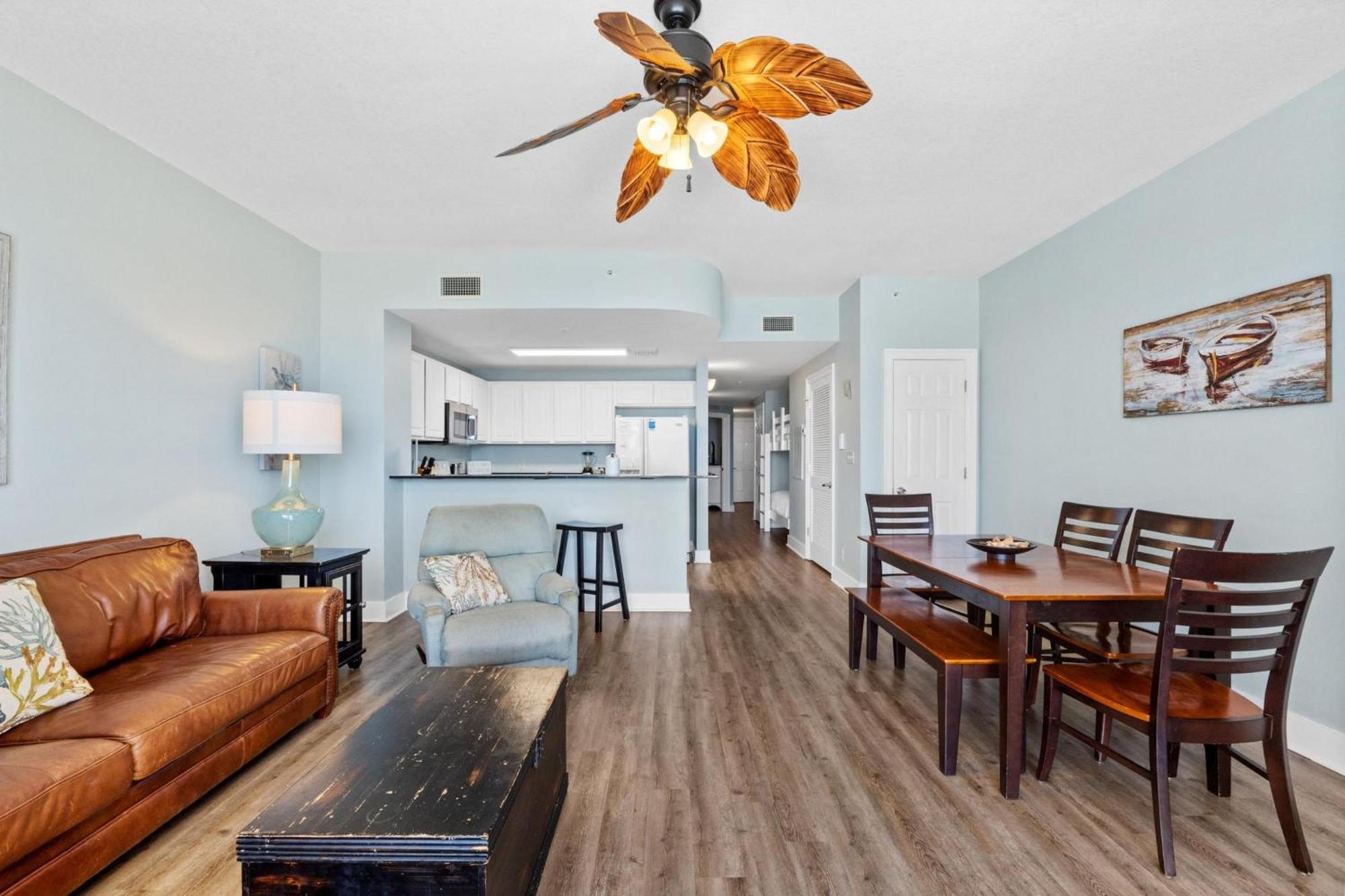 Calypso Beach Resort & Towers By Panhandle Getaways Panama City Beach Rum bild